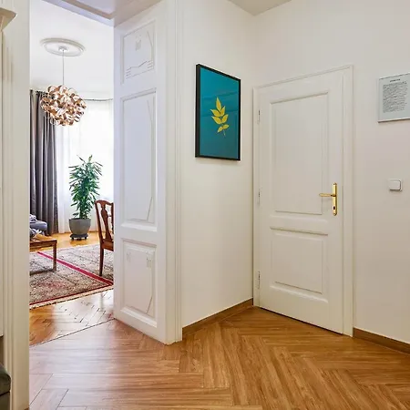 Pragueone Apartment,a/c,terrace