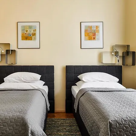 Daire Pragueone Apartment,a/c,terrace