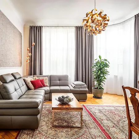 Pragueone Apartment,a/c,terrace Lägenhet