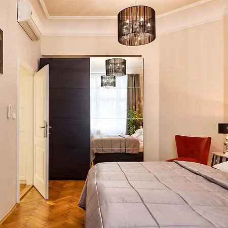 Pragueone Apartment,a/c,terrace *