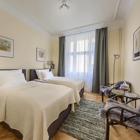 דירה Pragueone Apartment,a/c,terrace פראג